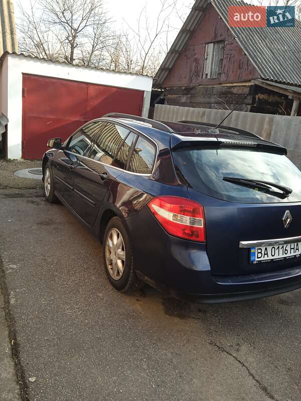 Универсал Renault Laguna 2009 в Знаменке