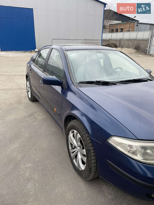 Лифтбек Renault Laguna 2004 в Броварах