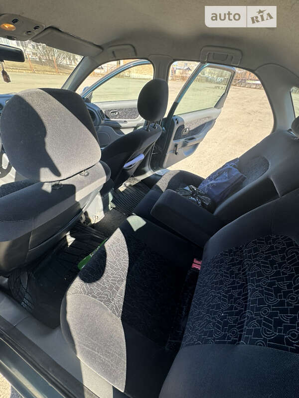 Ліфтбек Renault Laguna 1998 в Чернігові