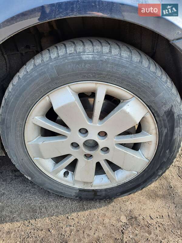 Універсал Renault Laguna 2005 в Чугуєві