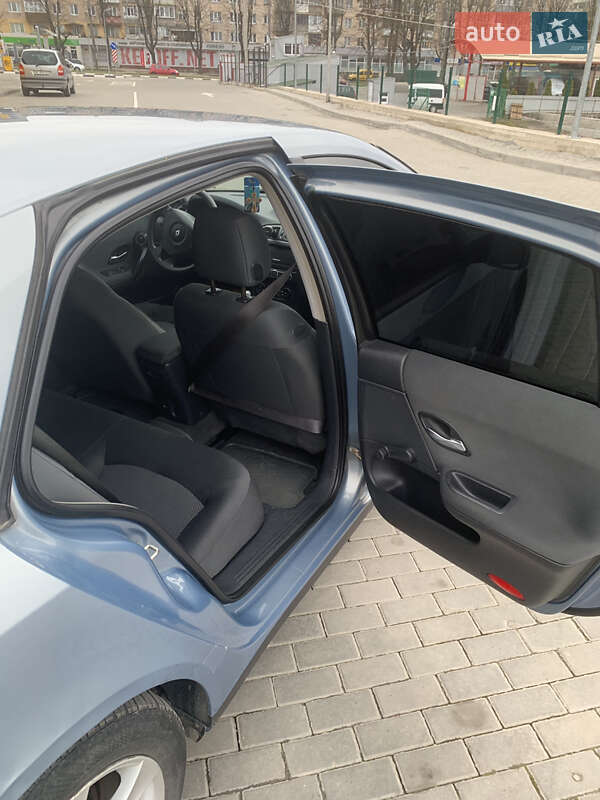 Лифтбек Renault Laguna 2005 в Ровно