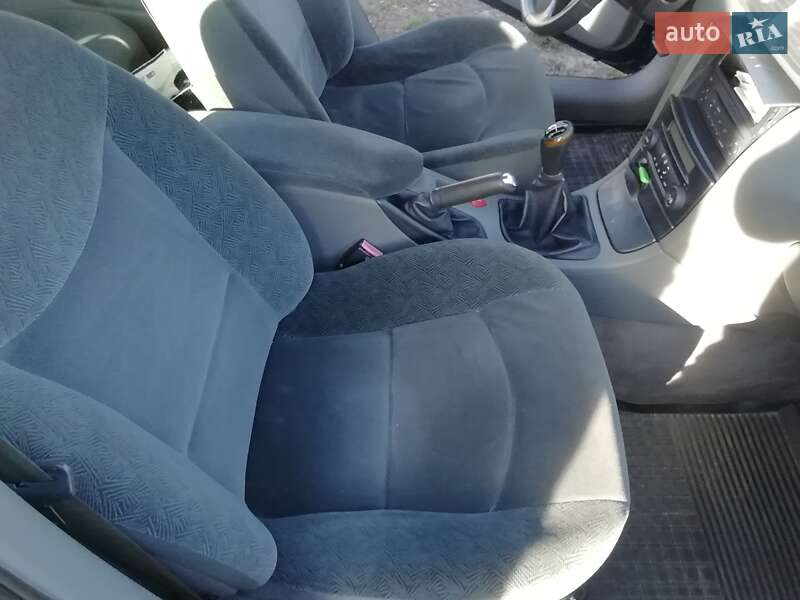 Ліфтбек Renault Laguna 2001 в Монастирищеві