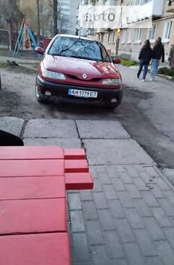 Лифтбек Renault Laguna 1995 в Казатине