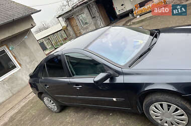 Лифтбек Renault Laguna 2001 в Львове