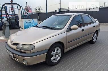 Ліфтбек Renault Laguna 2001 в Умані