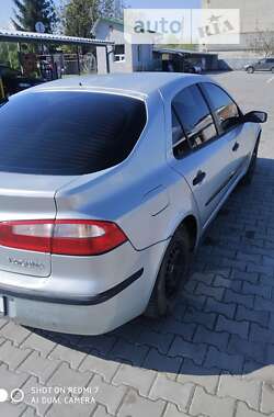 Лифтбек Renault Laguna 2001 в Староконстантинове