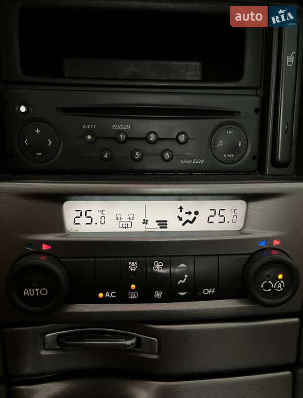 Лифтбек Renault Laguna 2001 в Львове фото 13 Лифтбек Renault Laguna 2001 в Львове