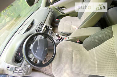 Лифтбек Renault Laguna 2004 в Полтаве