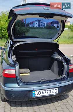 Лифтбек Renault Laguna 2005 в 