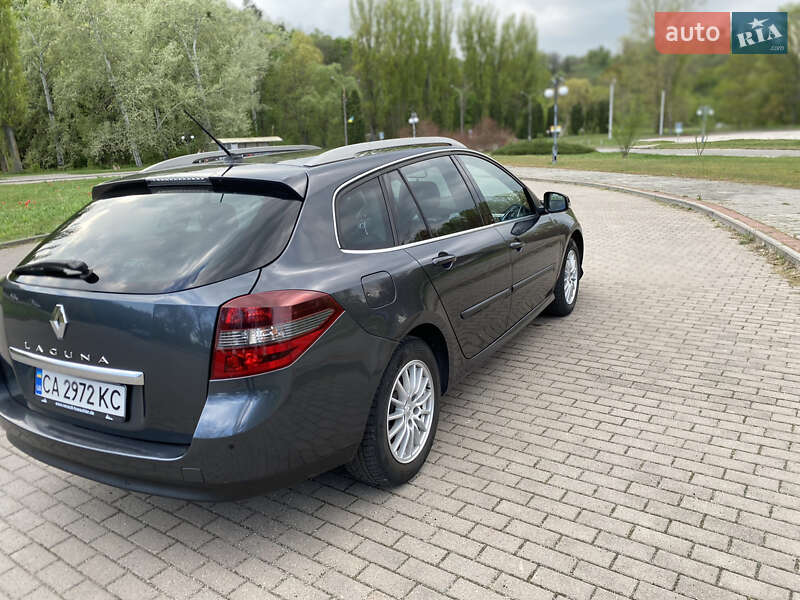 Універсал Renault Laguna 2011 в Каневі
