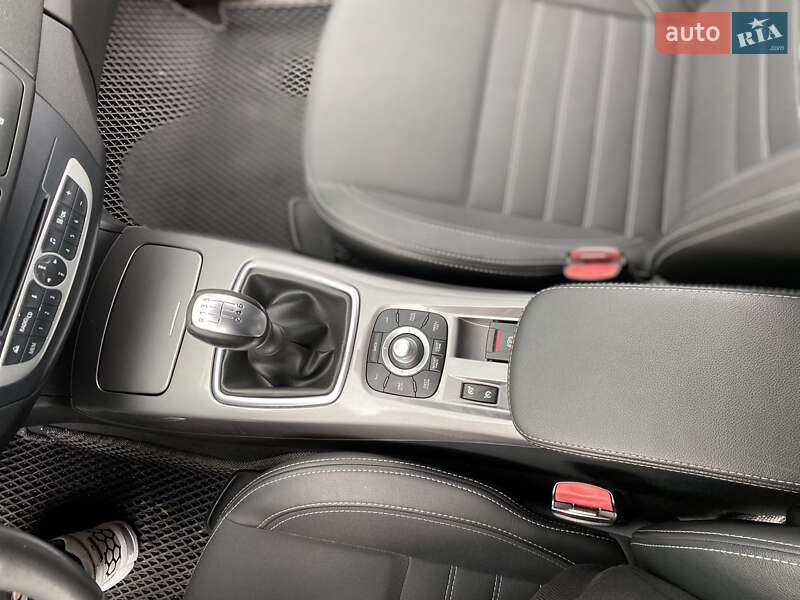Універсал Renault Laguna 2011 в Каневі