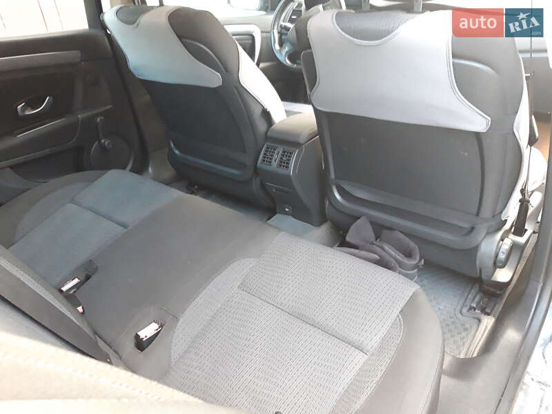 Универсал Renault Laguna 2009 в Рожище
