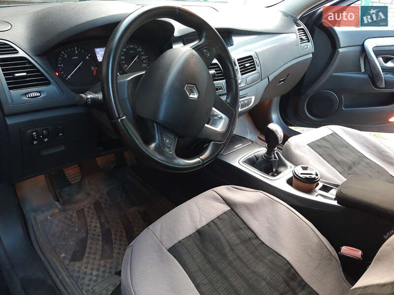 Универсал Renault Laguna 2009 в Рожище