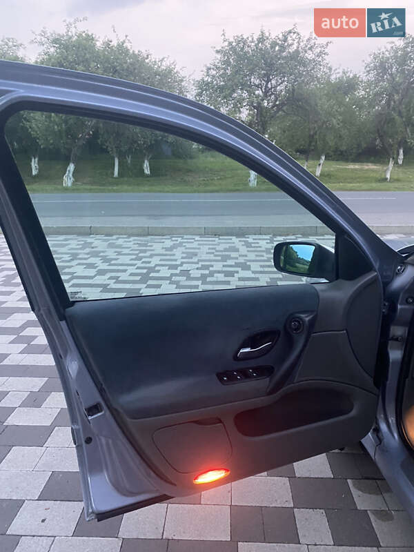 Универсал Renault Laguna 2001 в Нежине
