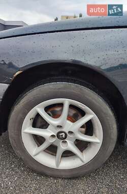 Ліфтбек Renault Laguna 2000 в 