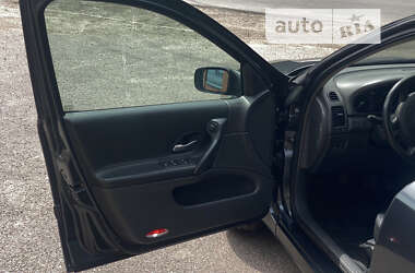 Лифтбек Renault Laguna 2004 в 