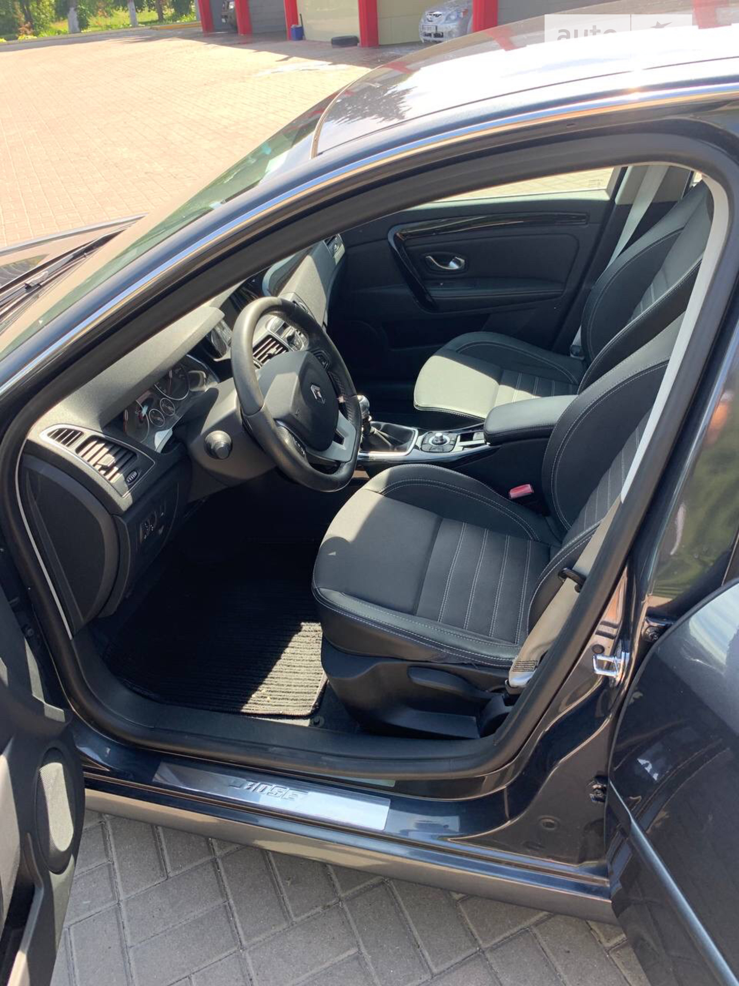2011 Renault Laguna - мініатюра 46