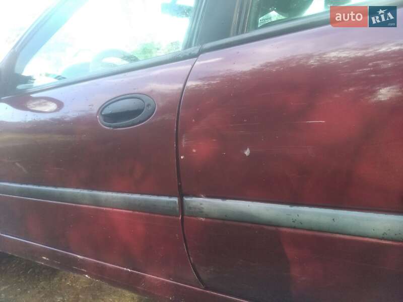 Лифтбек Renault Laguna 1994 в Ивано-Франковске