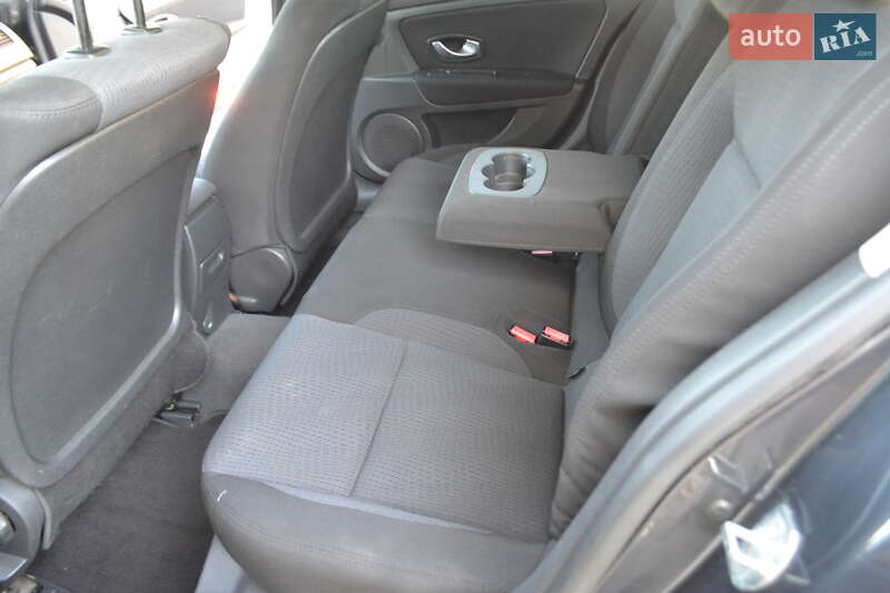 Лифтбек Renault Laguna 2008 в Львове