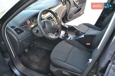 Лифтбек Renault Laguna 2008 в 