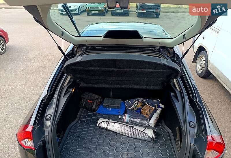 Ліфтбек Renault Laguna 2011 в Києві