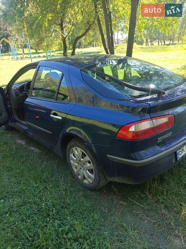 Ліфтбек Renault Laguna 2001 в Кореці