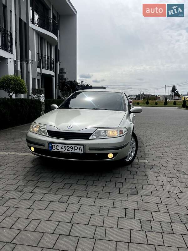 Ліфтбек Renault Laguna 2001 в Стрию