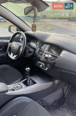 Лифтбек Renault Laguna 2013 в 