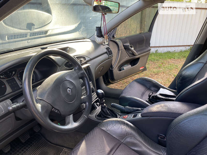 Універсал Renault Laguna 2002 в Чернігові