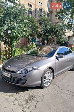 Купе Renault Laguna 2009 в 