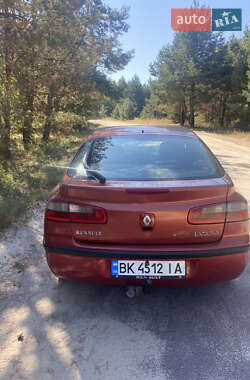 Лифтбек Renault Laguna 2001 в Вараше