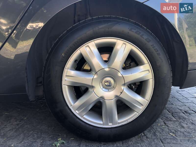 Ліфтбек Renault Laguna 2008 в Луцьку