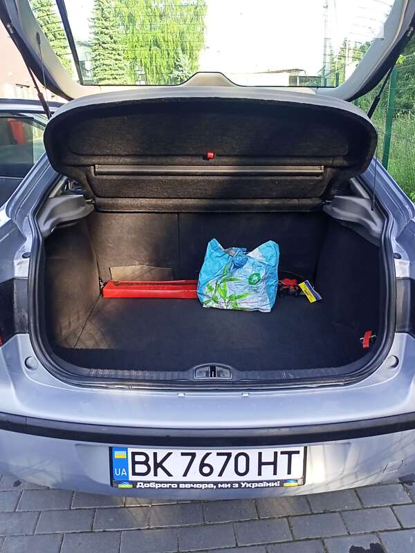 Лифтбек Renault Laguna 2001 в Ровно фото 8 Лифтбек Renault Laguna 2001 в Ровно