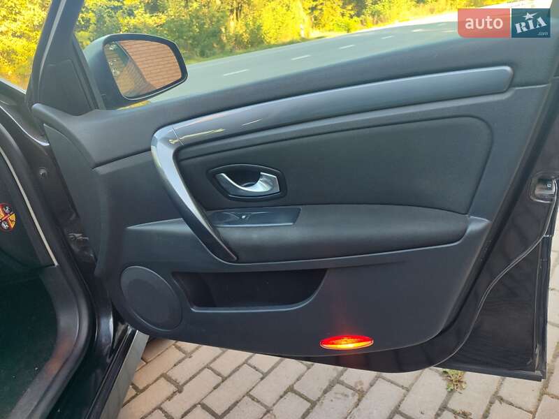 Універсал Renault Laguna 2010 в Красилові