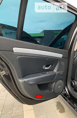 Универсал Renault Laguna 2010 в 