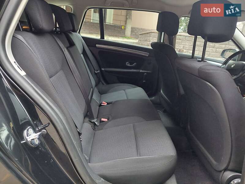 Универсал Renault Laguna 2010 в Одессе