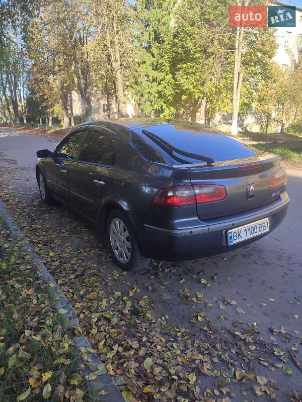 Лифтбек Renault Laguna 2004 в 