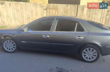 Лифтбек Renault Laguna 2004 в 