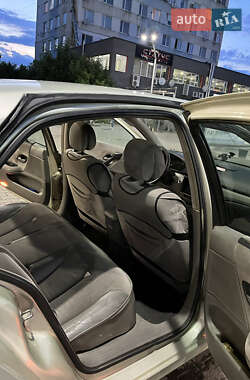 Лифтбек Renault Laguna 2004 в 