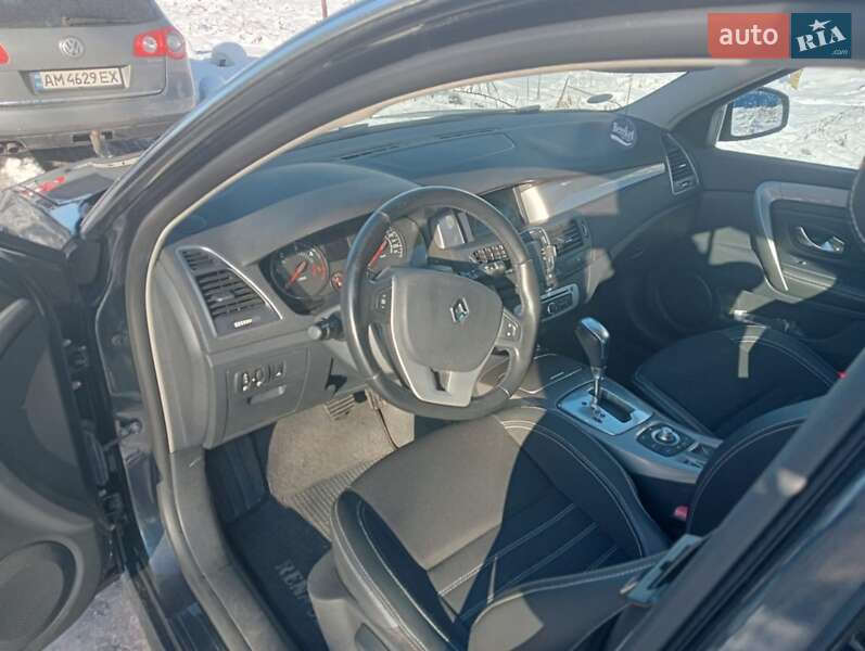 Ліфтбек Renault Laguna 2013 в Житомирі