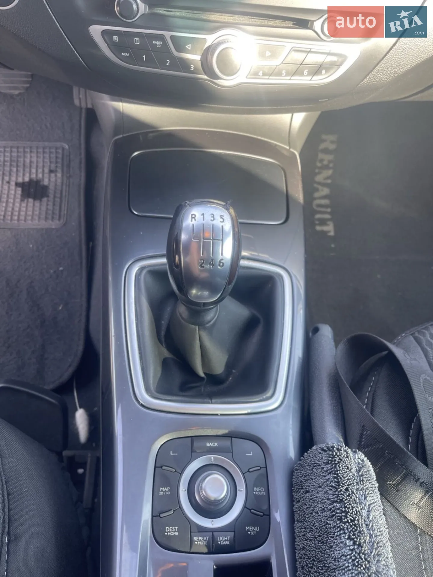 2010 Renault Laguna - мініатюра 37