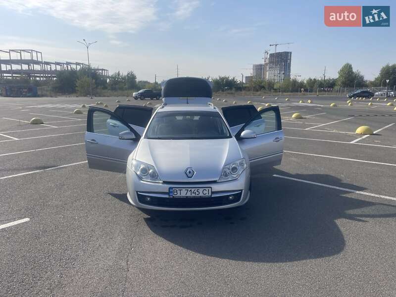 Универсал Renault Laguna 2010 в Киеве