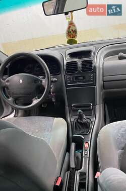 Лифтбек Renault Laguna 1996 в Корце