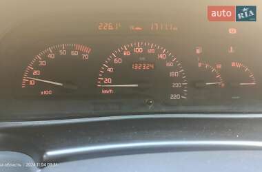 Ліфтбек Renault Laguna 1995 в Житомирі