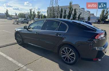 Лифтбек Renault Laguna 2014 в 