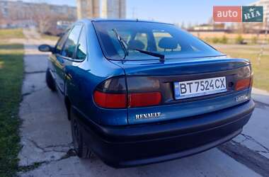 Ліфтбек Renault Laguna 1994 в Херсоні