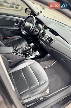 Лифтбек Renault Laguna 2008 в 
