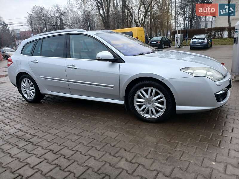 Універсал Renault Laguna 2010 в Чернівцях фото 13 Універсал Renault Laguna 2010 в Чернівцях