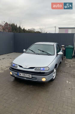 Ліфтбек Renault Laguna 2001 в Острозі