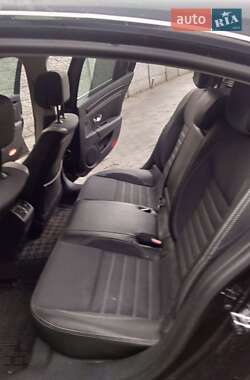 Лифтбек Renault Laguna 2011 в 